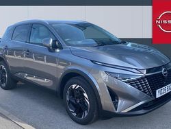 New 2025 Nissan Qashqai N-Connecta SUV | £23,996