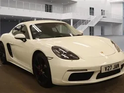 White Used 2017 Porsche 718 Coupe | £37,949 (Fair price)