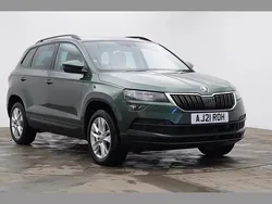 Emerald green metallic Used 2021 Skoda Karoq SE SUV | £16,622 (Fair price)