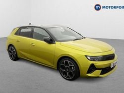 Yellow/black Used 2024 Vauxhall Astra Ultimate Hatchback | £20,699 (Fair price)