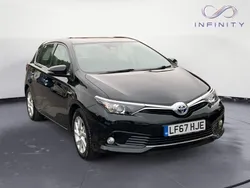 Black Used 2017 Toyota Auris Hybrid Business Edition Hatchback | £10,949 (Fair price)