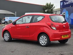 Red Used 2013 Hyundai i20 Classic Hatchback | £2,199 (Fair price)