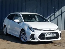 White Used 2022 Suzuki Swace SZ-T Estate | £15,998 (Good price)
