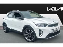 White Used 2021 Kia Stonic 4 SUV | £12,964 (Fair price)