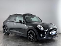 Black Used 2016 Mini Cooper Hatch Hatchback | £10,100 (Fair price)