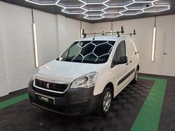 White Used 2018 Peugeot Partner MPV | £6,800 (Fair price)
