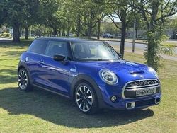 Blue Used 2019 Mini Cooper S Exclusive Hatchback | £12,694 (Fair price)