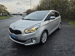 Silver Used 2013 Kia Carens MPV | £4,990 (Fair price)