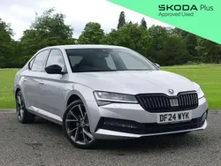 Brilliant silver metallic Used 2024 Skoda Superb SportlinePlus Hatchback | £25,295 (Fair price)