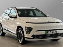 White Used 2024 Hyundai Kona Advanced SUV | £20,843 (Good price)