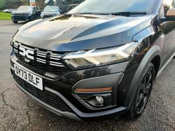 Black Used 2023 Dacia Jogger Extreme MPV | £19,495 (Fair price)