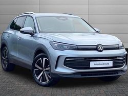Oyster silver New 2025 VW Tiguan Match SUV | £35,050 (Good price)