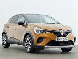 Orange Used 2021 Renault Captur LIMITED SUV | £13,798 (Fair price)