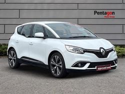 White Used 2018 Renault Scénic IV Dynamique MPV | £9,994 (Fair price)