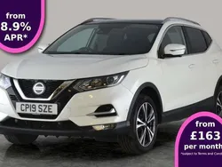 White Used 2018 Nissan Qashqai N-Connecta SUV | £12,102 (Fair price)
