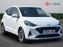White Used 2024 Hyundai i10 Advanced Hatchback | £12,841 (Fair price)
