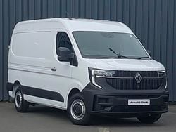 White New 2025 Renault Master Van | £22,498 (Good price)