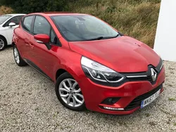 Red Used 2017 Renault Clio IV Dynamique Hatchback | £6,497 (Fair price)