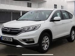 White Used 2016 Honda CR-V SE SUV | £10,495 (Good price)
