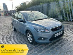 Blue Used 2009 Ford Focus Zetec Hatchback | £3,395 (Fair price)