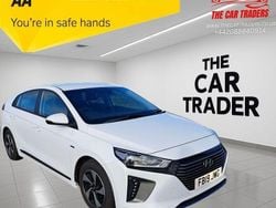 White Used 2019 Hyundai Ioniq SE Hatchback | £11,288 (Fair price)