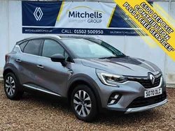 Oyster grey with black roof Used 2021 Renault Captur Version S SUV | £13,495 (Fair price)