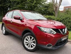 Red Used 2016 Nissan Qashqai Acenta SUV | £6,495 (Super price)
