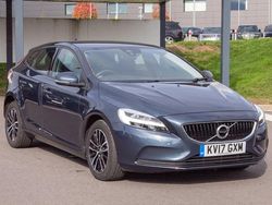 Blue Used 2017 Volvo V40 Momentum Estate | £10,399 (Fair price)
