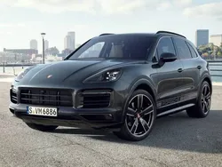 Chromite black metallic Used 2022 Porsche Cayenne Platinum Edition SUV | £64,990 (Fair price)