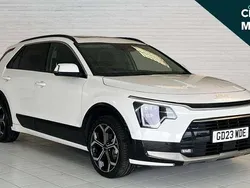 White Used 2023 Kia Niro 4 SUV | £25,642 (Expensive)