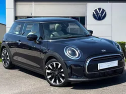 Black Used 2022 Mini Cooper Exclusive Hatchback | £19,790 (Fair price)