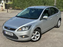 Silver Used 2009 Ford Focus Zetec Hatchback | £1,695 (Fair price)
