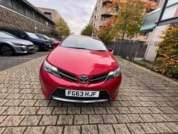 Red Used 2013 Toyota Auris Hatchback | £2,995 (Super price)