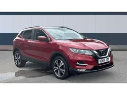 Red Used 2017 Nissan Qashqai N-Connecta SUV | £9,327 (Fair price)