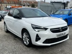 Summit white Used 2020 Vauxhall Corsa SRi Hatchback | £11,000 (Fair price)