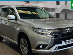 Used 2019 Mitsubishi Outlander P-HEV Estate | £13,000 (Good price)