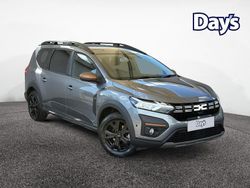 Grey Used 2023 Dacia Jogger Extreme MPV | £20,999 (Fair price)