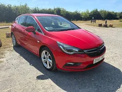 Red Used 2015 Vauxhall Astra SRi Hatchback | £2,600 (Good price)