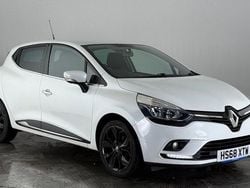 White Used 2018 Renault Clio IV Iconic Hatchback | £6,200 (Fair price)