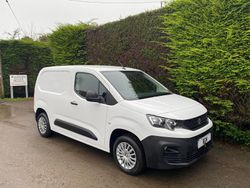 White Used 2019 Peugeot Partner Van | £9,750 (A bit pricey)
