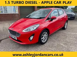 Red Used 2017 Ford Fiesta Zetec Hatchback | £6,999 (Fair price)