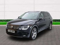 Black Used 2019 VW Tiguan Allspace Match SUV | £21,100 (Fair price)
