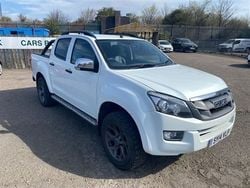 White Used 2014 Isuzu Pick up Pickup | £9,594 (Expensive)