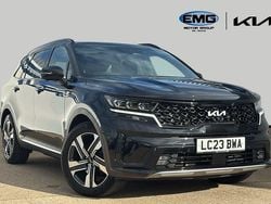 Black Used 2023 Kia Sorento 2 SUV | £37,995 (Fair price)