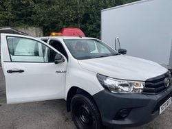 White Used 2020 Toyota HiLux Active Pickup | £18,695 (Good price)