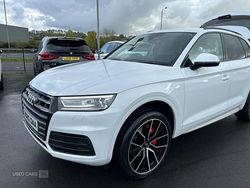 White Used 2020 Audi Q5 Sport SUV | £22,950 (Fair price)