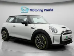 Used 2022 Mini Cooper SE Hatch Hatchback | £12,000 (Fair price)