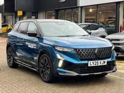 Naxos blue with diamond black roof Used 2025 Renault Austral Techno Esprit Alpine SUV | £28,201 (Fair price)