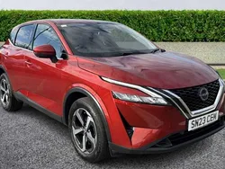 Red Used 2023 Nissan Qashqai N-Connecta SUV | £20,515 (Fair price)