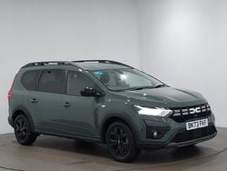 Green Used 2023 Dacia Jogger Extreme MPV | £17,298 (Fair price)